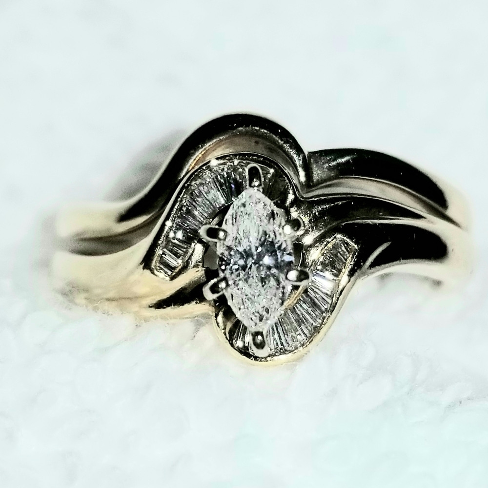 DIAMOND RING MARQUISE WITH BAGUETTE DIAMONDS